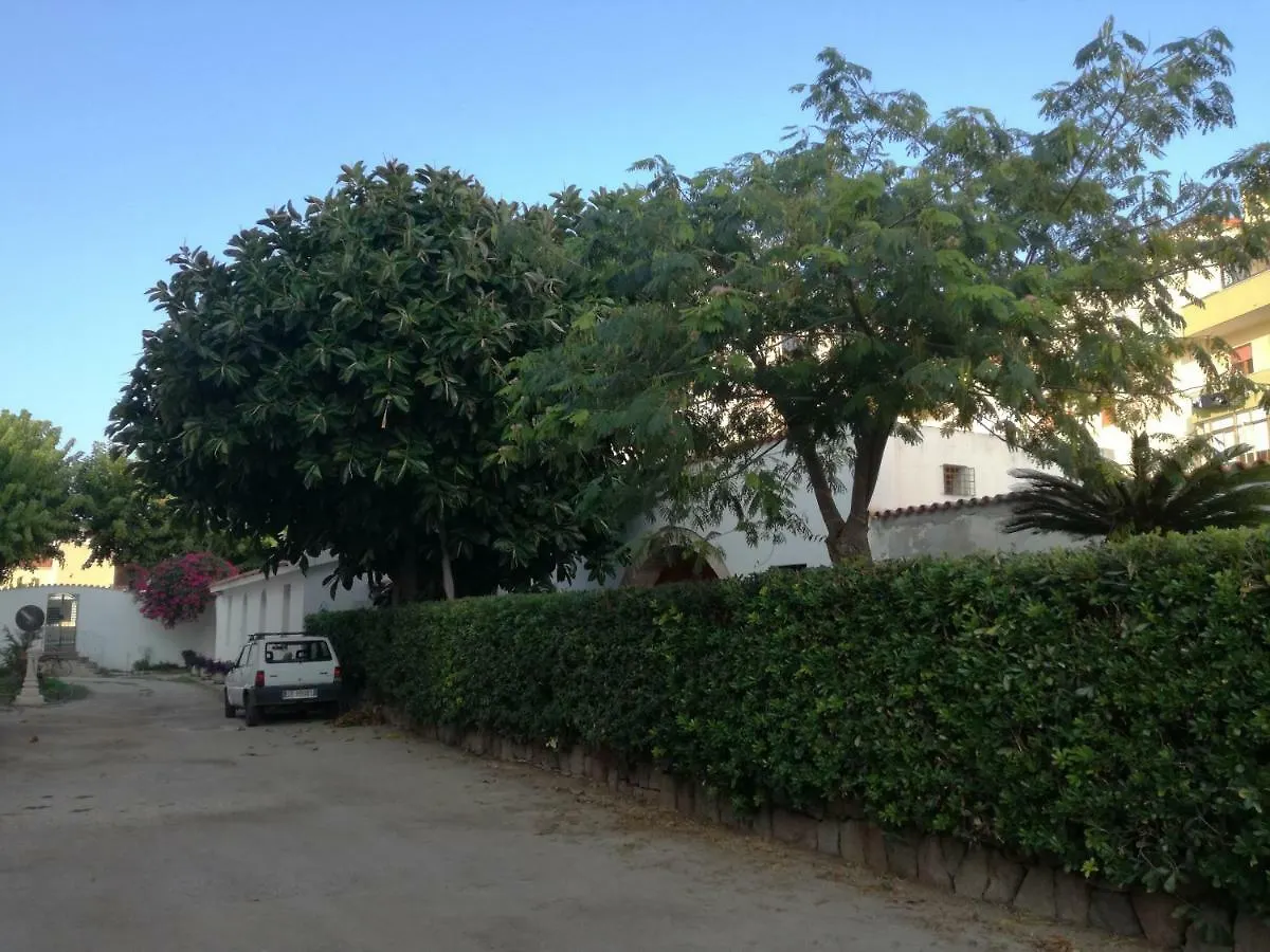 Zia Amalia Villa Asfodelo Alghero 2*,  Itália